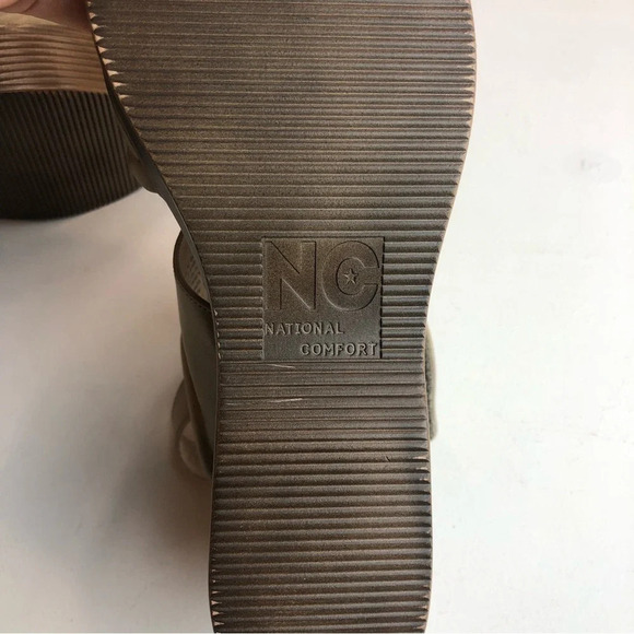 National Comfort Womens Alisa in Stone Sandals Size 10 - Picture 10 of 10